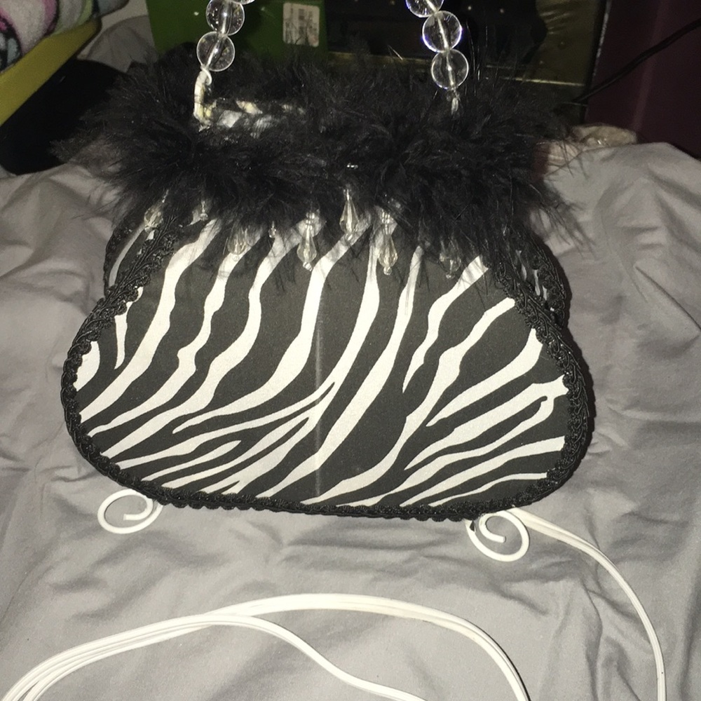 Furry purse lamp